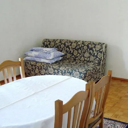 Jagoda * Nečujam